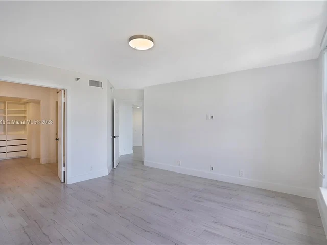 3500 Mystic Pointe Dr # 1504, Aventura FL 33180