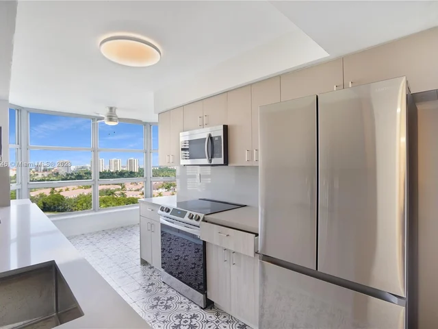 3500 Mystic Pointe Dr # 1504, Aventura FL 33180