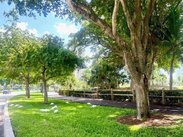 3500 Mystic Pointe Dr # 1504, Aventura FL 33180