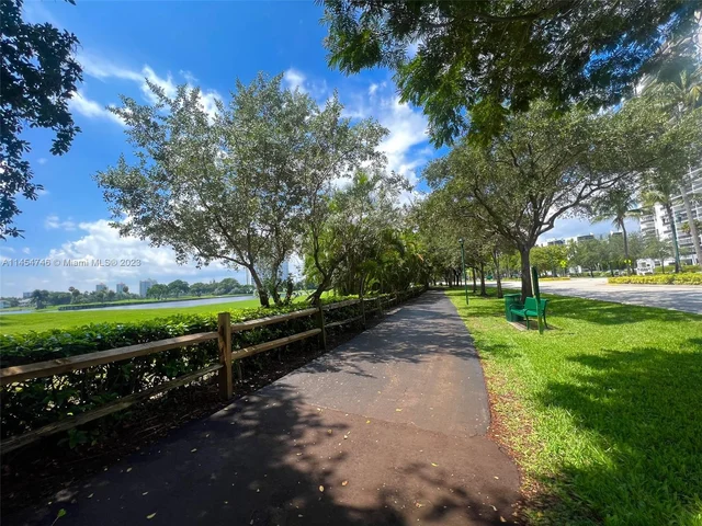 3500 Mystic Pointe Dr # 1504, Aventura FL 33180