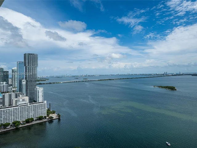 1800 N Bayshore Dr # 4105, Miami FL 33132