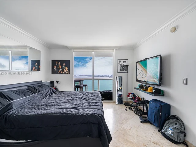 1800 N Bayshore Dr # 4105, Miami FL 33132
