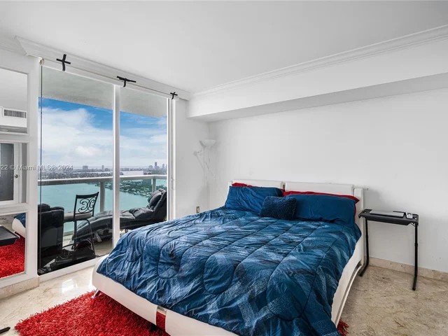 1800 N Bayshore Dr # 4105, Miami FL 33132