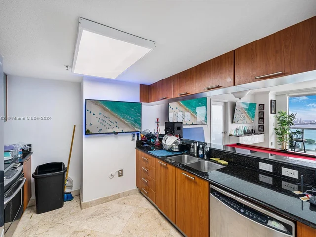 1800 N Bayshore Dr # 4105, Miami FL 33132