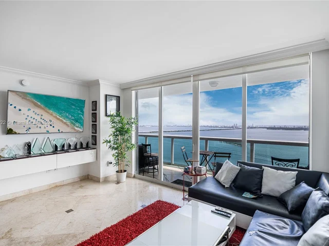 1800 N Bayshore Dr # 4105, Miami FL 33132