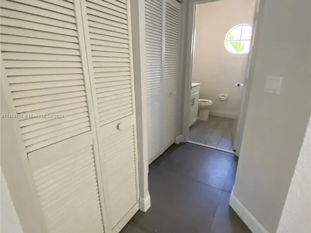 1231 NW 179th Ave, Pembroke Pines FL 33029