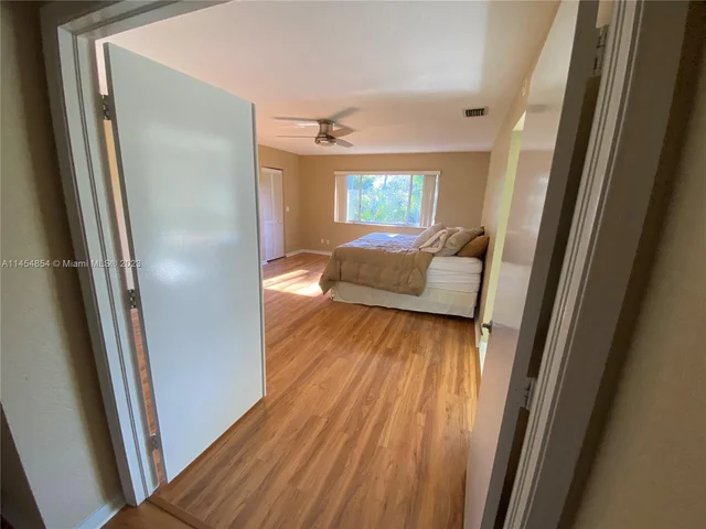 1231 NW 179th Ave, Pembroke Pines FL 33029