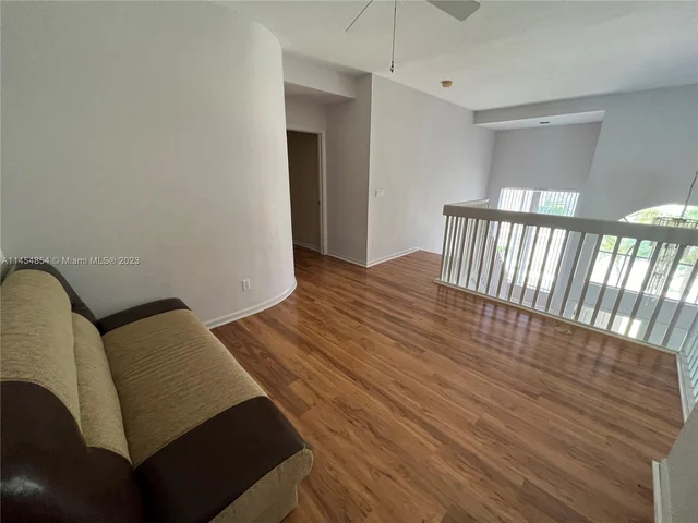 1231 NW 179th Ave, Pembroke Pines FL 33029