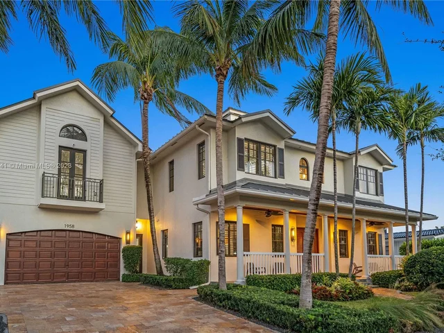 1958 Harbourview Dr, Fort Lauderdale FL 33316