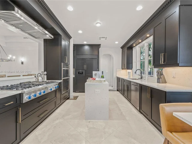 1958 Harbourview Dr, Fort Lauderdale FL 33316