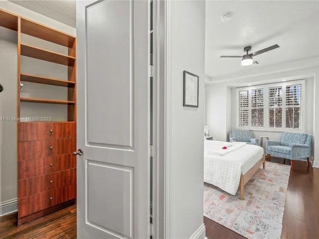 1958 Harbourview Dr, Fort Lauderdale FL 33316