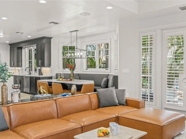 1958 Harbourview Dr, Fort Lauderdale FL 33316