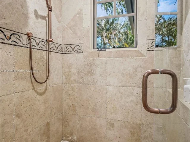 1958 Harbourview Dr, Fort Lauderdale FL 33316