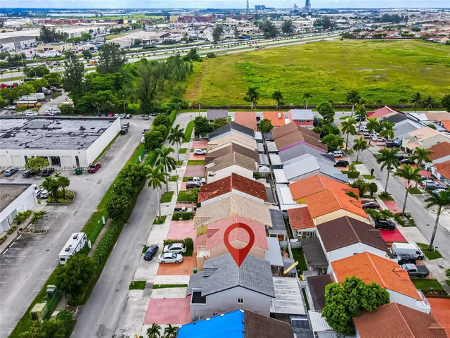 8849 NW 108th St, Hialeah Gardens FL 33018