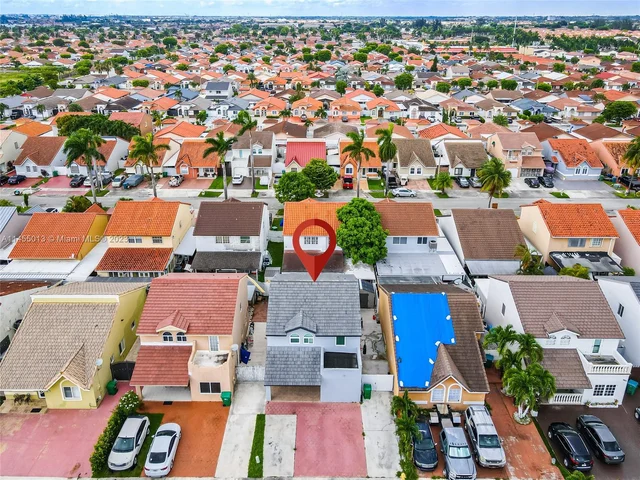 8849 NW 108th St, Hialeah Gardens FL 33018