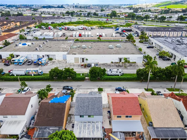 8849 NW 108th St, Hialeah Gardens FL 33018