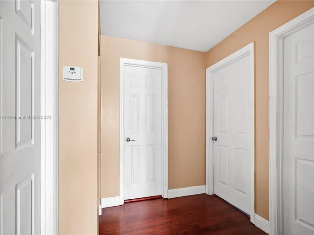 8849 NW 108th St, Hialeah Gardens FL 33018