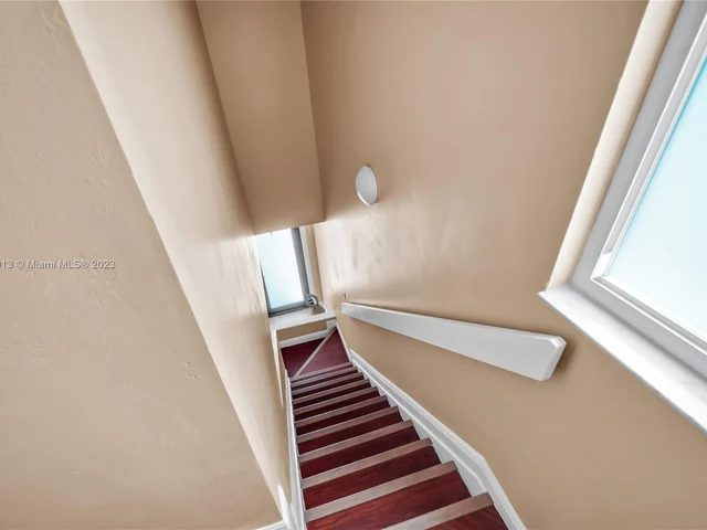 8849 NW 108th St, Hialeah Gardens FL 33018