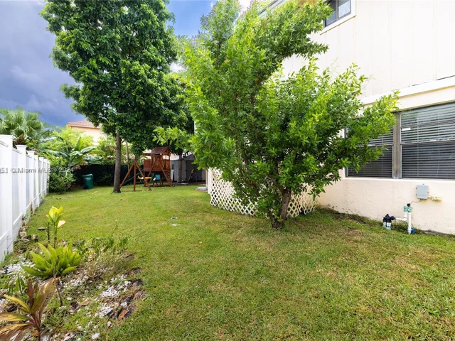 10600 La Placida Dr, Coral Springs FL 33065