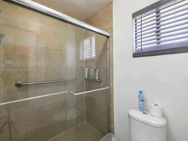 10600 La Placida Dr, Coral Springs FL 33065