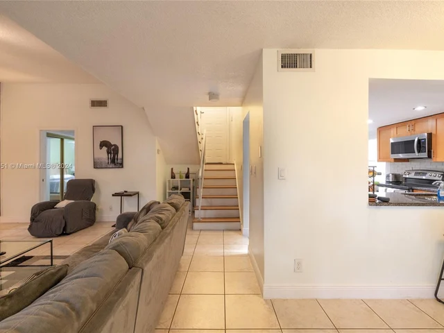 10600 La Placida Dr, Coral Springs FL 33065