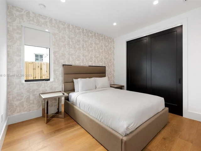 80 NW 45th St, Miami FL 33127