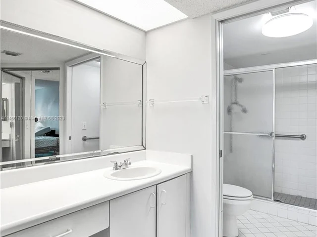 950 SW 138th Ave # 203B, Pembroke Pines FL 33027