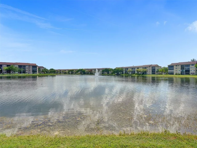 950 SW 138th Ave # 203B, Pembroke Pines FL 33027