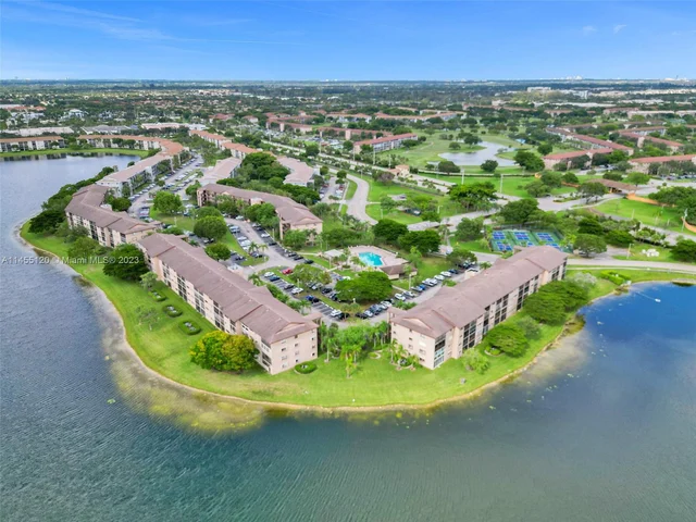 950 SW 138th Ave # 203B, Pembroke Pines FL 33027