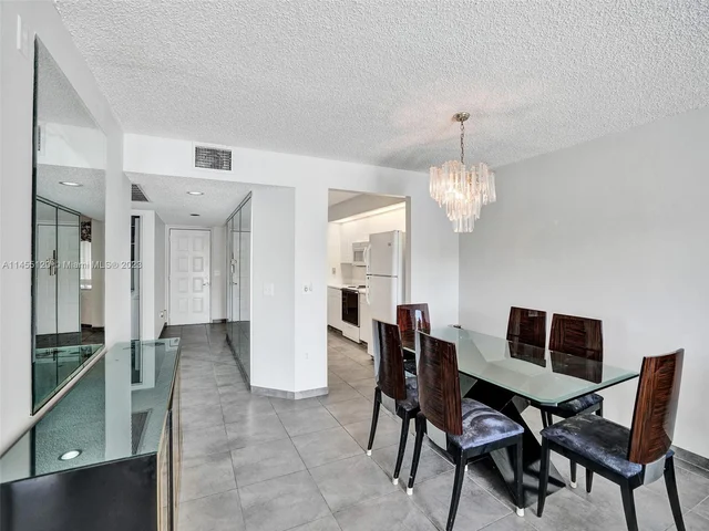 950 SW 138th Ave # 203B, Pembroke Pines FL 33027