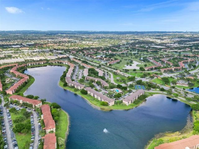 950 SW 138th Ave # 203B, Pembroke Pines FL 33027