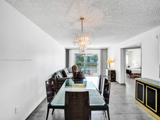 950 SW 138th Ave # 203B, Pembroke Pines FL 33027