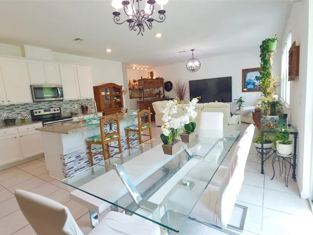 1801 Lake Cove Dr, Lake Worth FL 33460