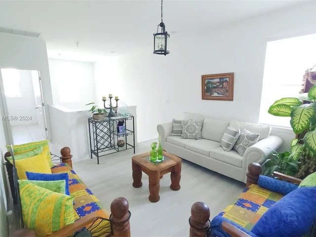 1801 Lake Cove Dr, Lake Worth FL 33460