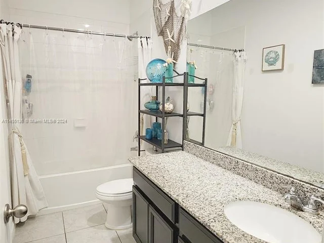 1801 Lake Cove Dr, Lake Worth FL 33460