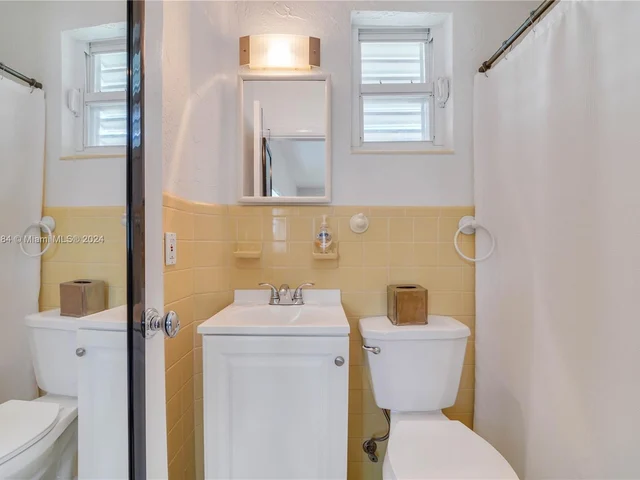 6485 SW 52nd St, Miami FL 33155