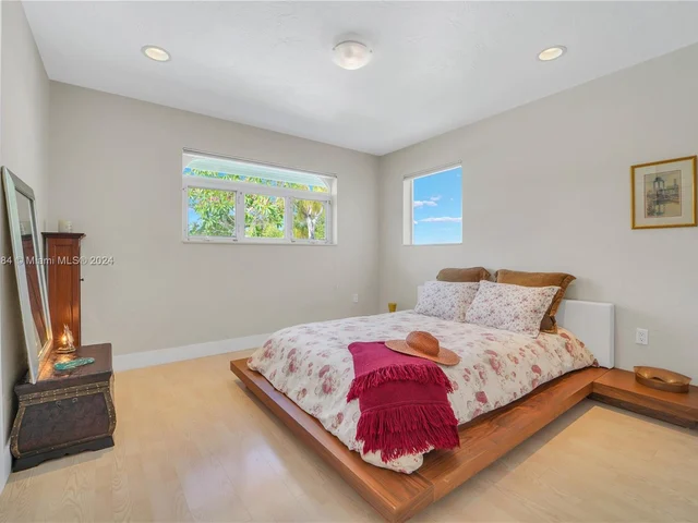 6485 SW 52nd St, Miami FL 33155