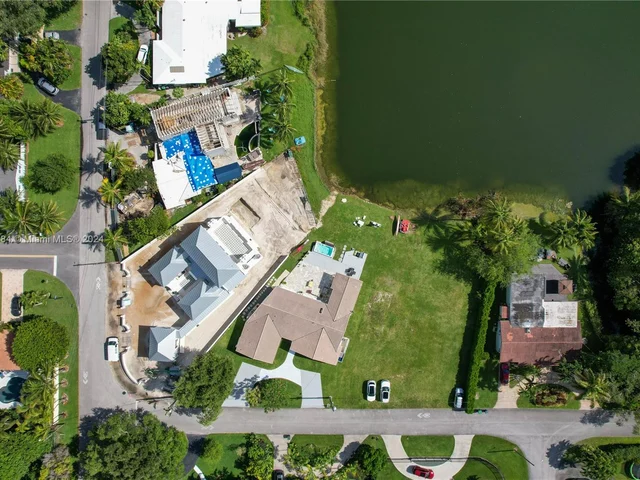 6485 SW 52nd St, Miami FL 33155