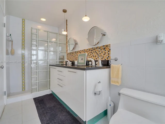 6485 SW 52nd St, Miami FL 33155