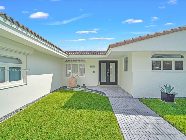 6485 SW 52nd St, Miami FL 33155