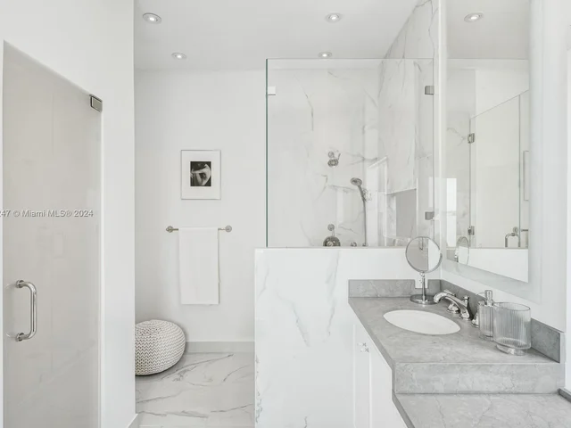 4355 Sabal Palm Rd, Miami FL 33137