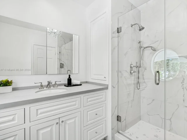 4355 Sabal Palm Rd, Miami FL 33137