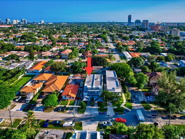 3570 SW 23rd St # 3570, Miami FL 33145