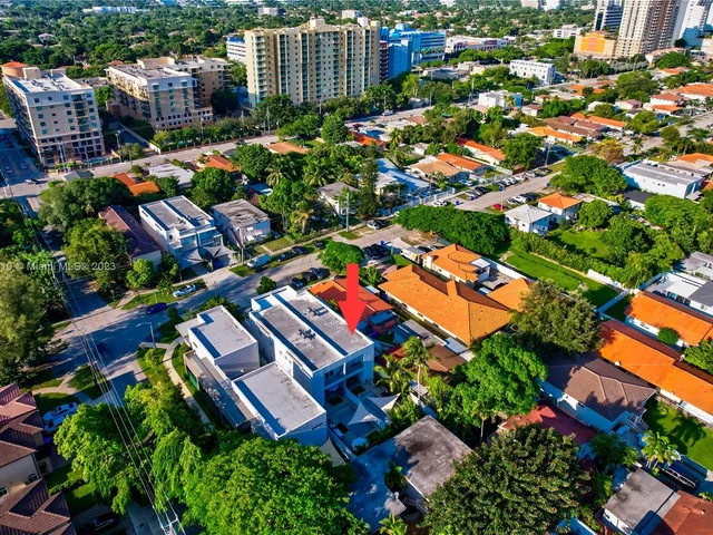 3570 SW 23rd St # 3570, Miami FL 33145