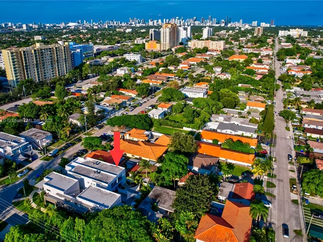 3570 SW 23rd St # 3570, Miami FL 33145