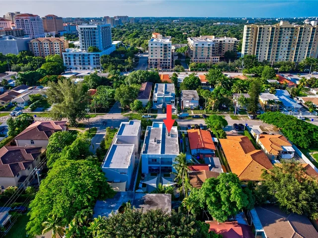 3570 SW 23rd St # 3570, Miami FL 33145