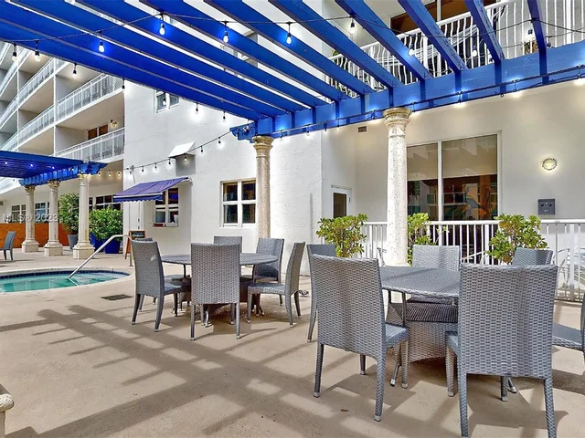 1200 Brickell Bay Dr # 3814, Miami FL 33131