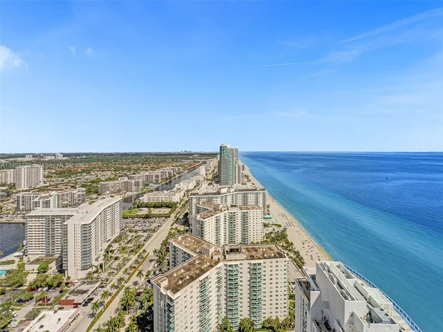 4111 S Ocean Dr, Hollywood FL 33019