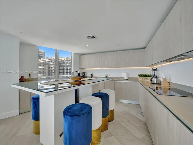 4111 S Ocean Dr, Hollywood FL 33019