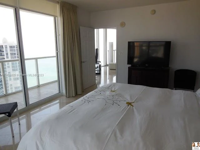16699 Collins Ave # 2807, Sunny Isles Beach FL 33160
